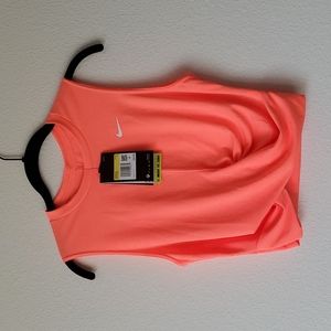 NWT Nike front knot tank